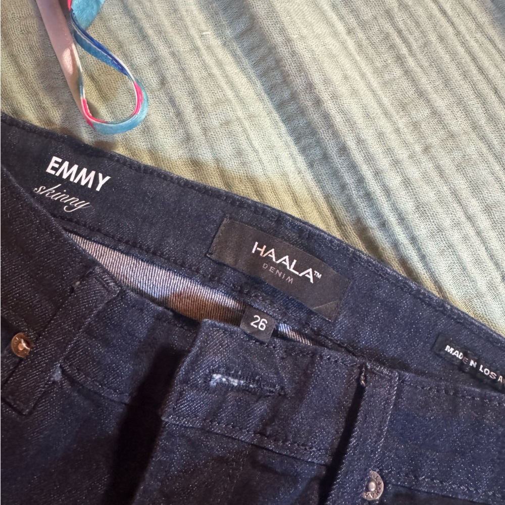 Haala Elegant Dark Skinny Jeans for Women